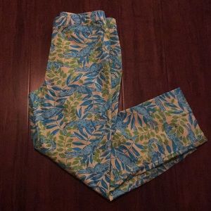 Woman alligator print high waisted capris size 2